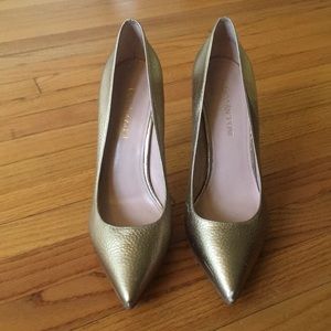 Size 9 Enzo Angiolini gold stiletto heels